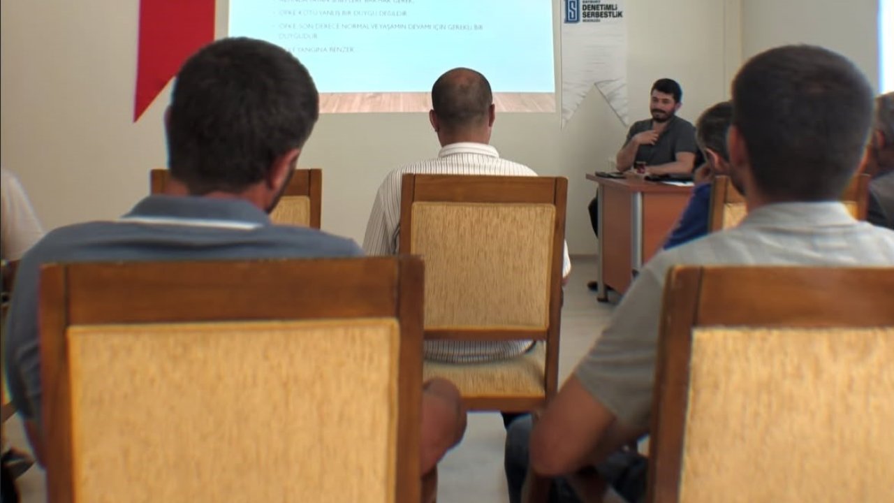 DSM’de ‘Öfke ve Öfke ile Başa Çıkma’ semineri düzenlendi