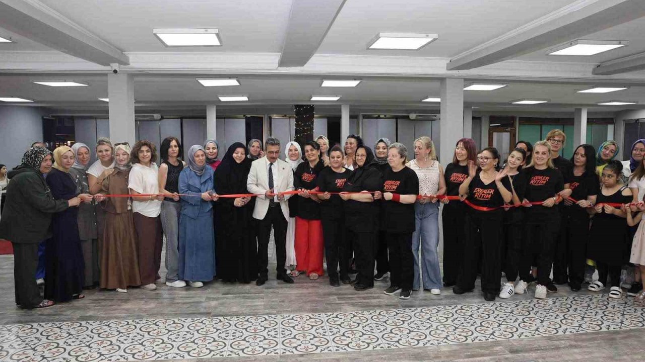 Erenler’de kadınlar için yeni merkez kapılarını açtı