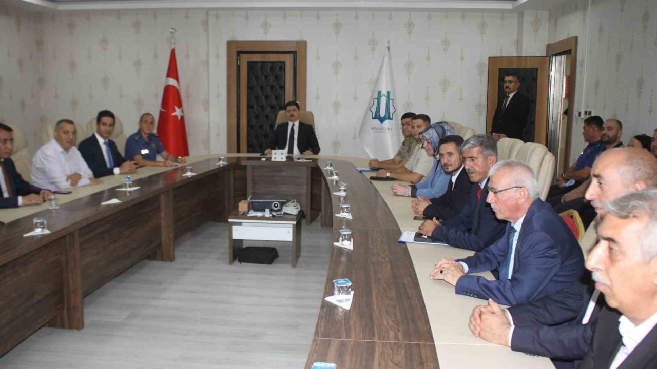 Malazgirt Kaymakamı Ahmed Tayyib Kahraman göreve başladı
