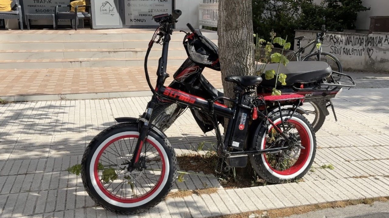 Çorum’da otomobil ile elektrikli bisiklet çarpıştı: 1 yaralı