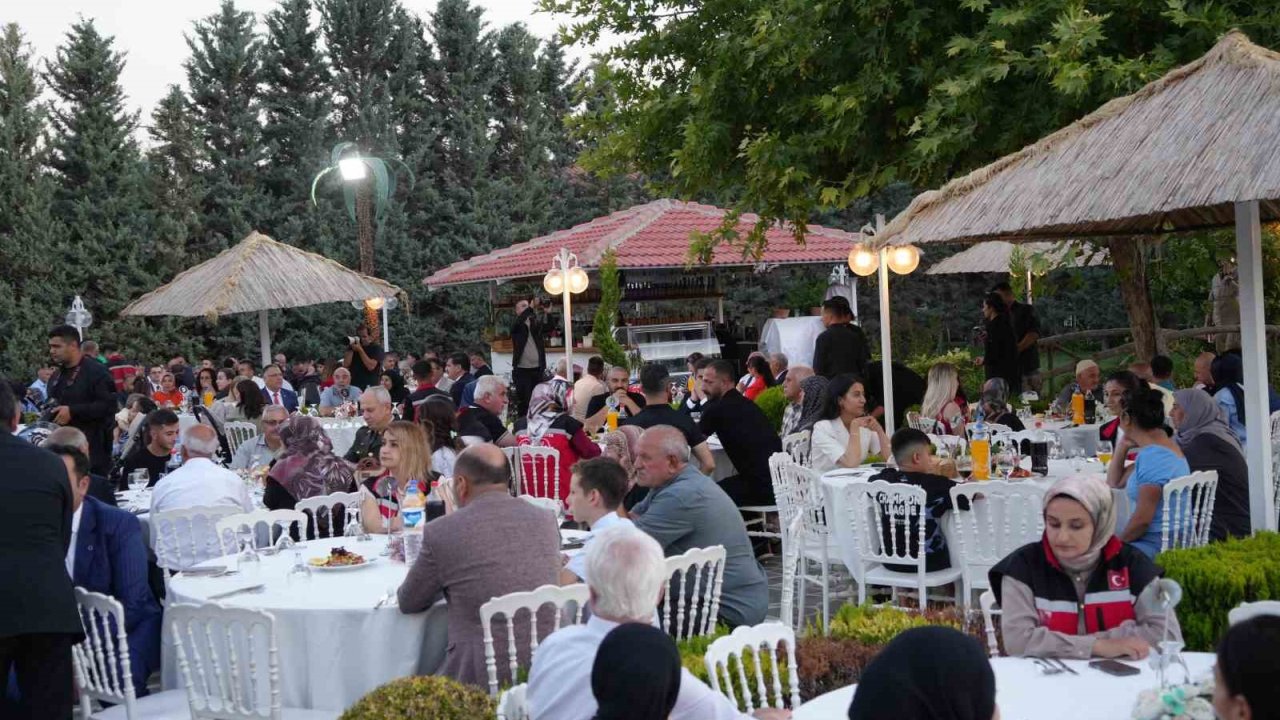 Iğdır’da şehit aileleri ve gaziler onuruna yemek düzenlendi
