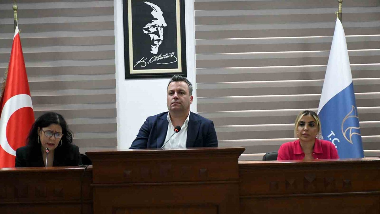 Başkan Vekili Demirtaş: "Özer Türk Stadı’ndaki süreç resmi teknik raporlar doğrultusunda yürütülüyor"