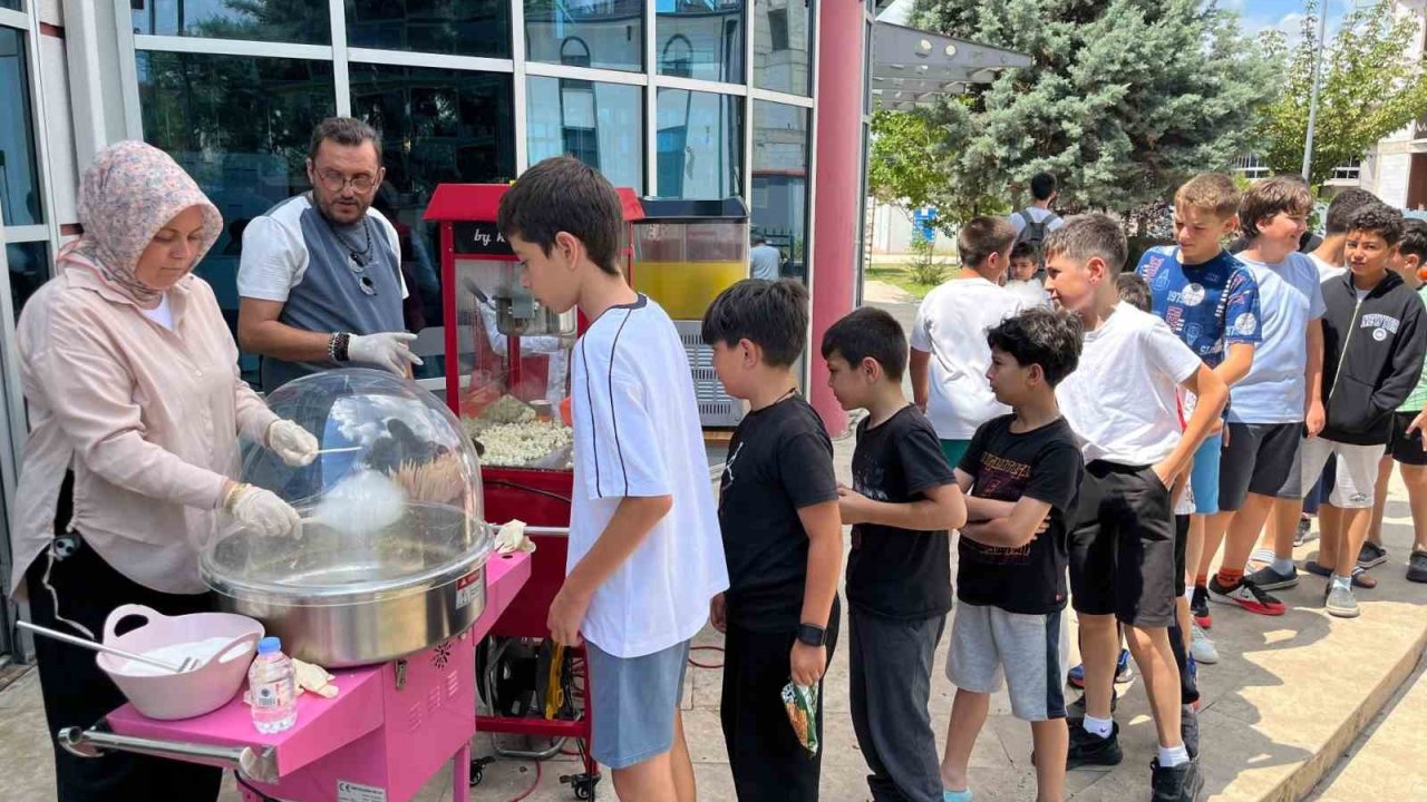 Gençlik Yaz Kulübü’nde eğlence ve eğitim bir arada