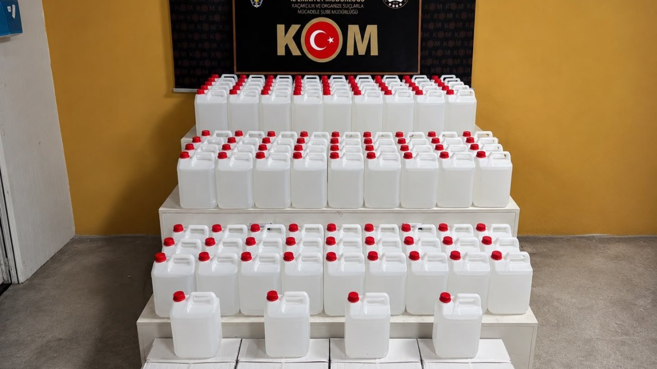 İstanbul’dan Ankara’ya 1 tonluk etil alkol sevkiyatı Sakarya’da engellendi
