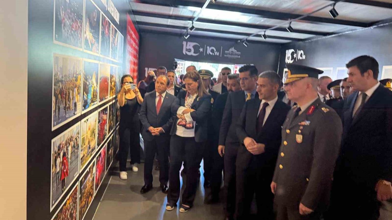 Afyonkarahisar’da ’15 Temmuz Anma ve Dijital Deneyim Merkezi’ hizmete açıldı