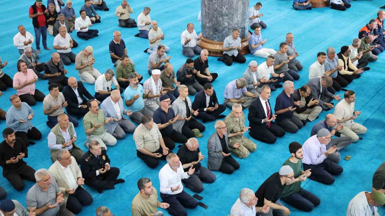 Ağrı’da 15 Temmuz şehitleri Mevlid-i Şerif programıyla anıldı