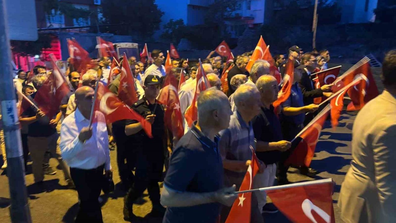 Kuşadası, Didim ve Bozdoğan’da 15 Temmuz unutulmadı