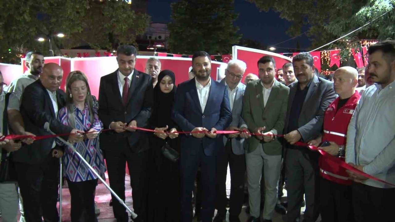Kâğıthane Meydanı’nda "15 Temmuz Demokrasi ve Millî Birlik Günü" nöbeti