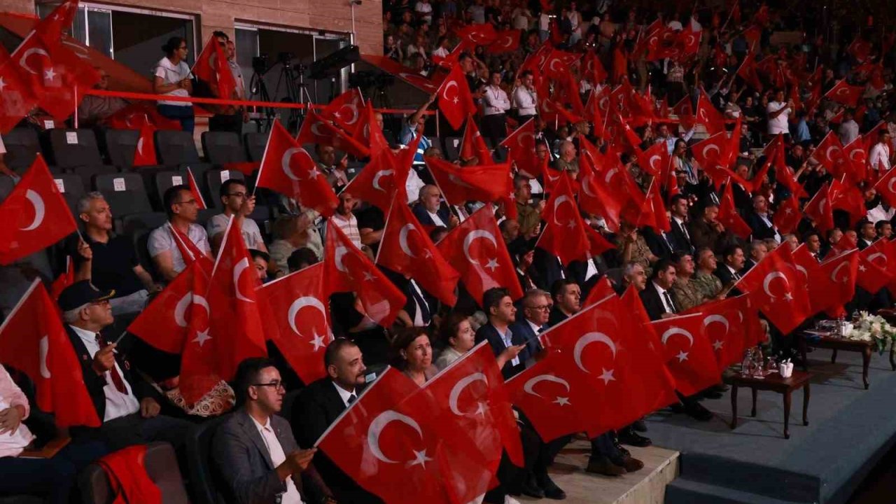 Hatay’da 15 Temmuz anma programında vatandaşlar tek yürek oldu