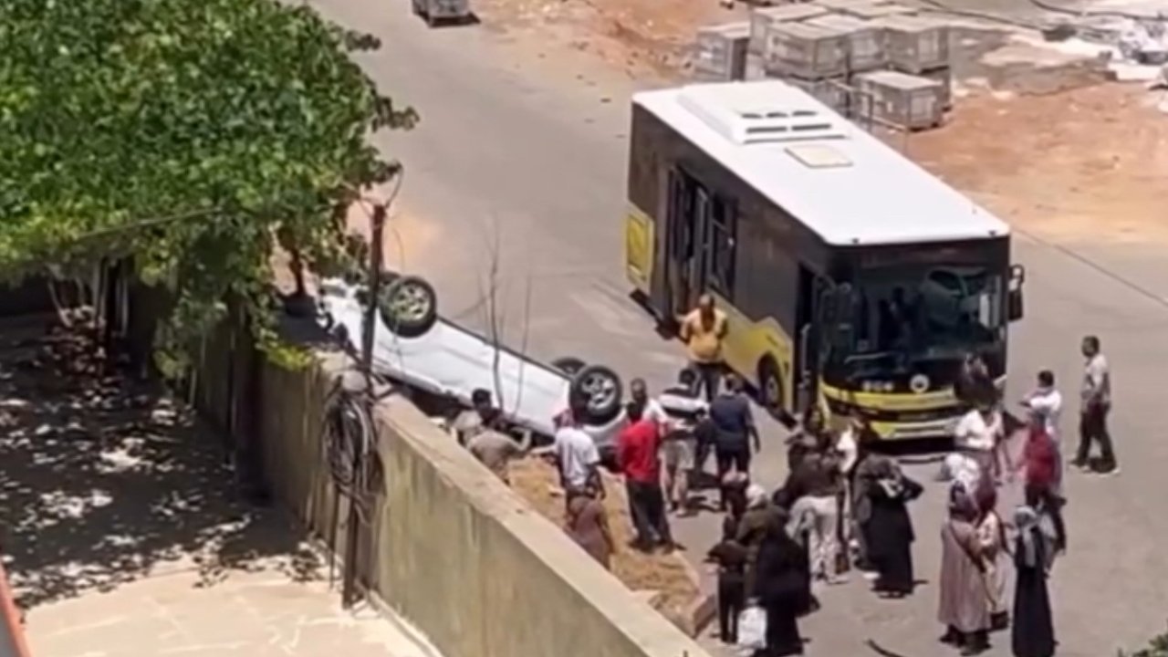 Siirt’te belediye otobüsü ile hafif ticari araç çarpıştı: 1 yaralı