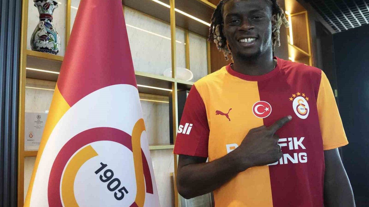 Lesley Ugochukwu, Galatasaray’ın 11. Fransız futbolcusu oldu