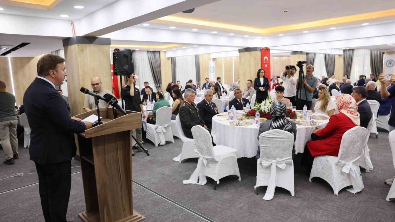 Erzincan’da şehit aileleri ve gaziler onuruna yemek programı düzenlendi