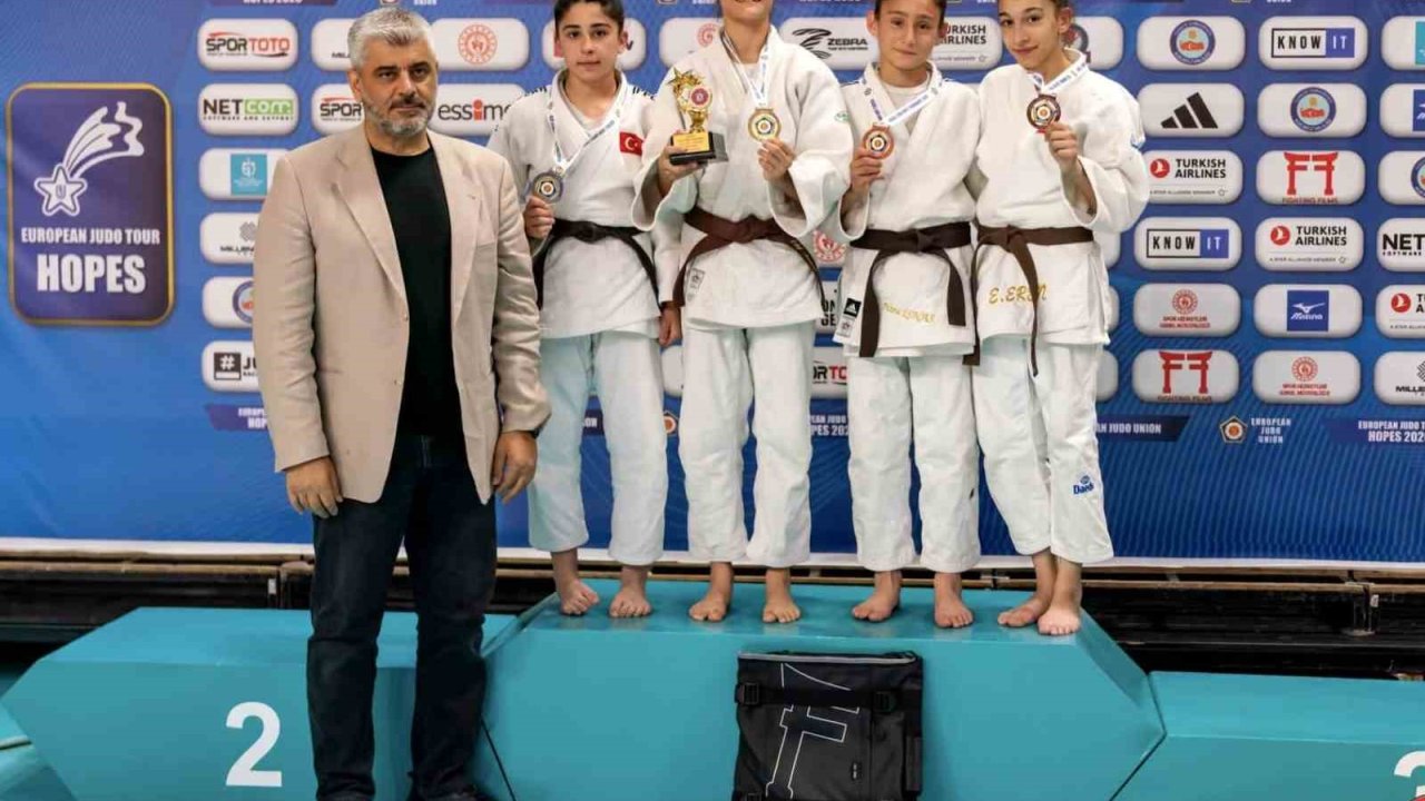 Avrupa Kupası’nda Yunusemre fırtınası