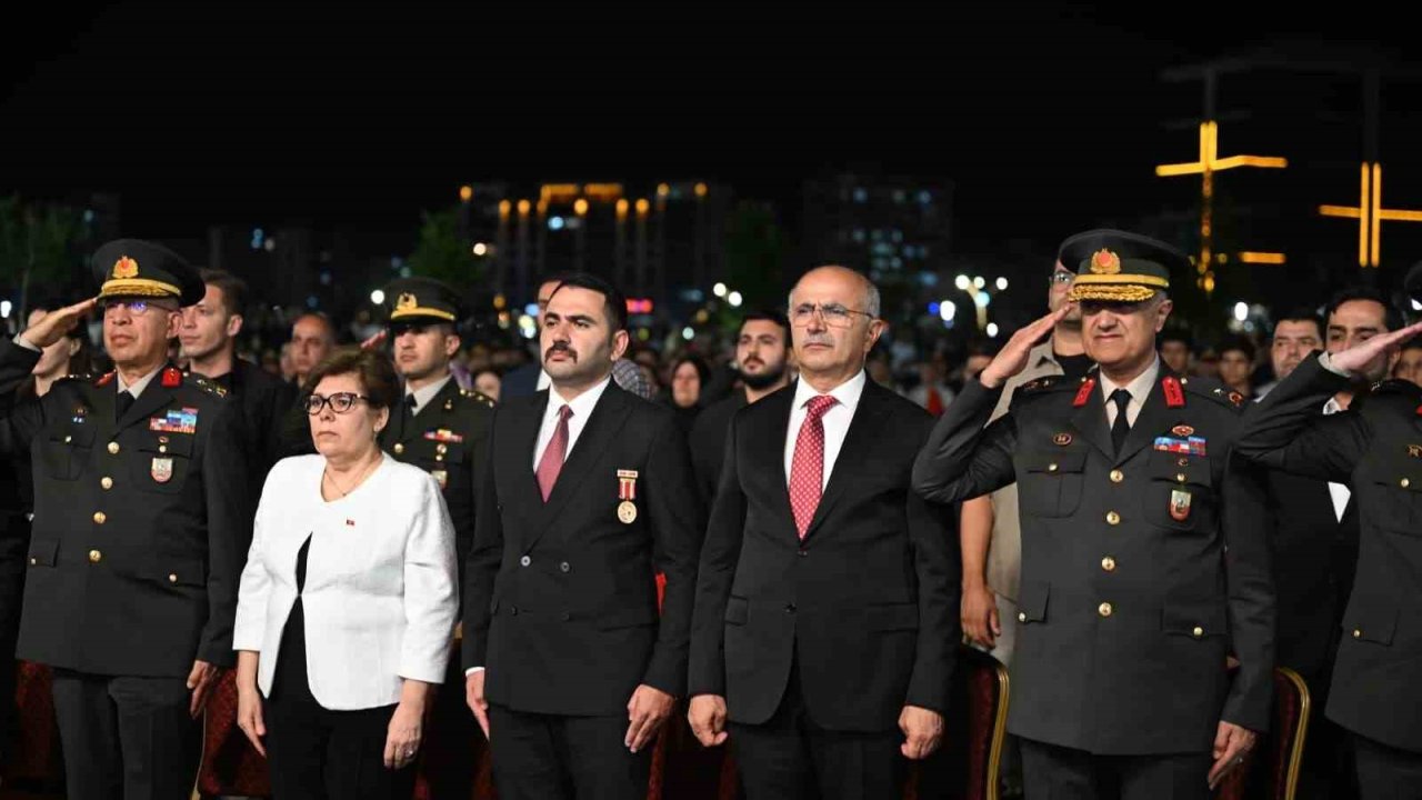 Başkan Er: "15 Temmuz, milletimizin iman ve cesaretle yazdığı demokrasi destanıdır"