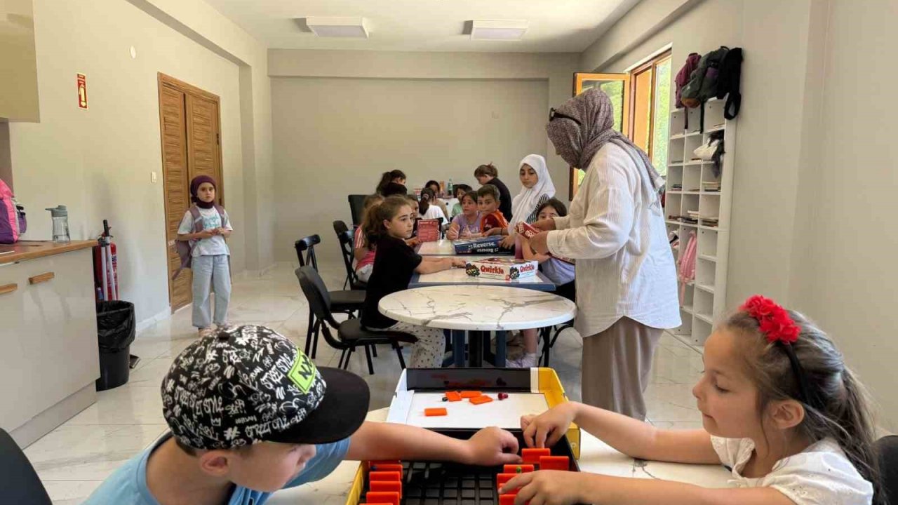 Eğlenerek öğreniyorlar