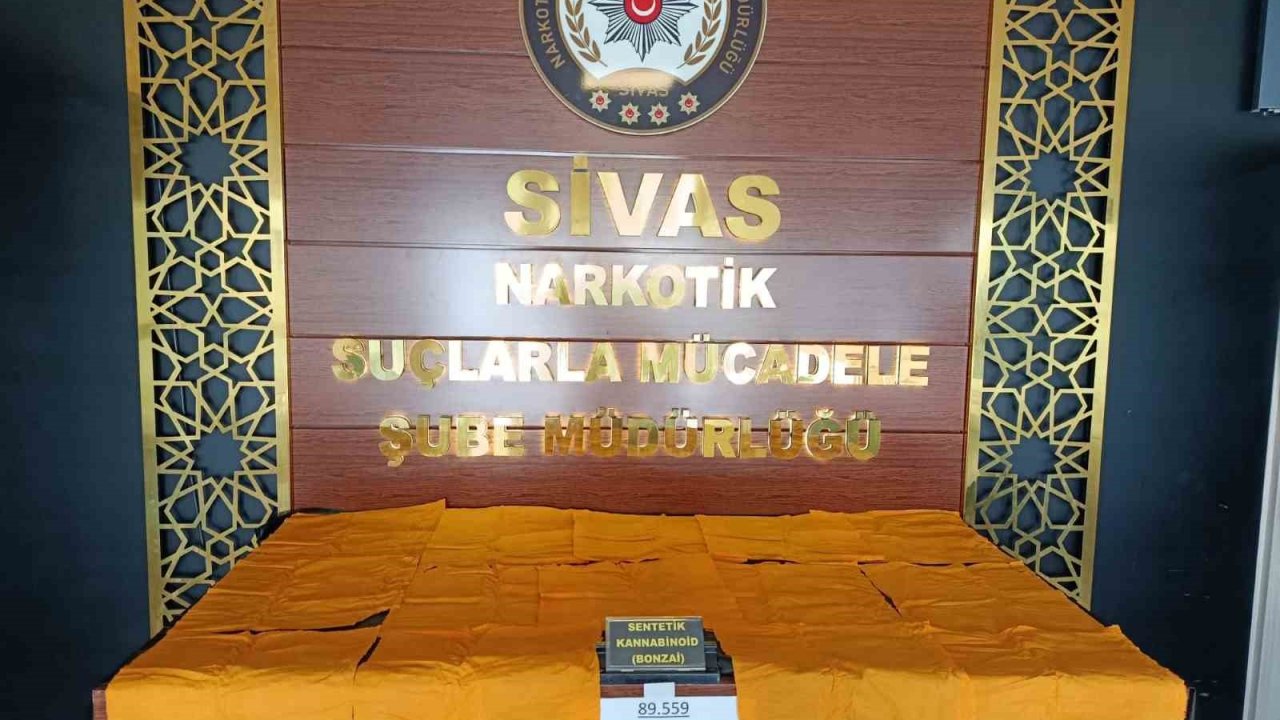 Sivas’ta 89 bin 559 adet kâğıda emdirilmiş uyuşturucu madde ele geçirildi