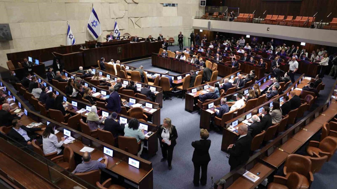 İsrail’de 27 Ekim’deki seçim öncesi meclis feshedildi