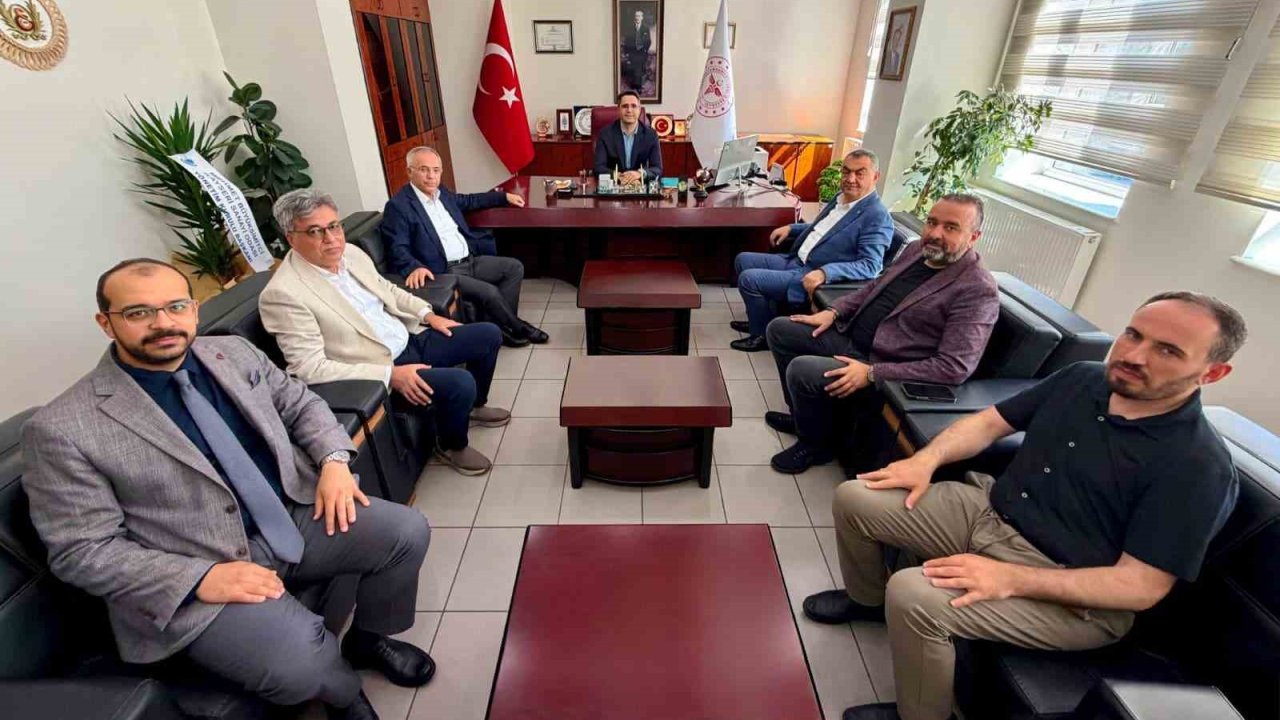 Kayseri Devlet Hastanesi’nde sağlık hizmetleri ile sanayi kuruluşları arasındaki iş birliği görüşüldü