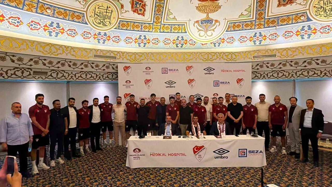 Elazığspor’da imza töreni düzenlendi