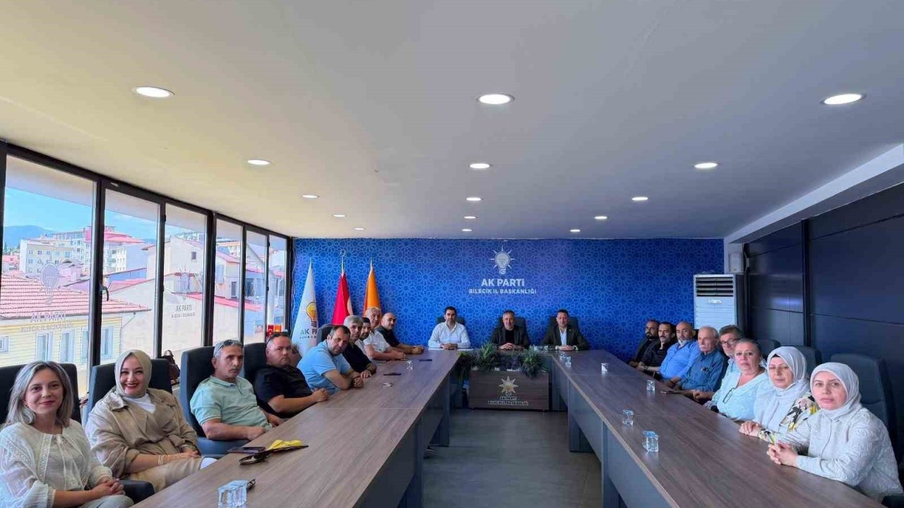 AK Parti sivil toplum kuruluşlarıyla bir araya geldi