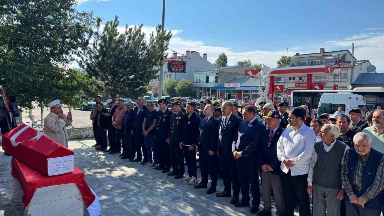 Kıbrıs Gazisi Yasin Soğukbulak Arpaçay’da askeri törenle son yolculuğuna uğurlandı