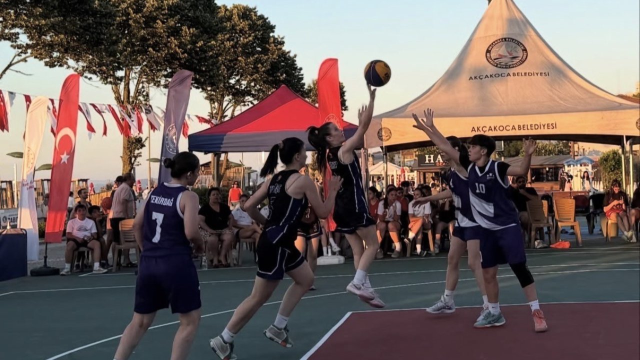 Akçakoca’da 3x3 sokak basketbolu şampiyonları Bolu ve Muğla oldu