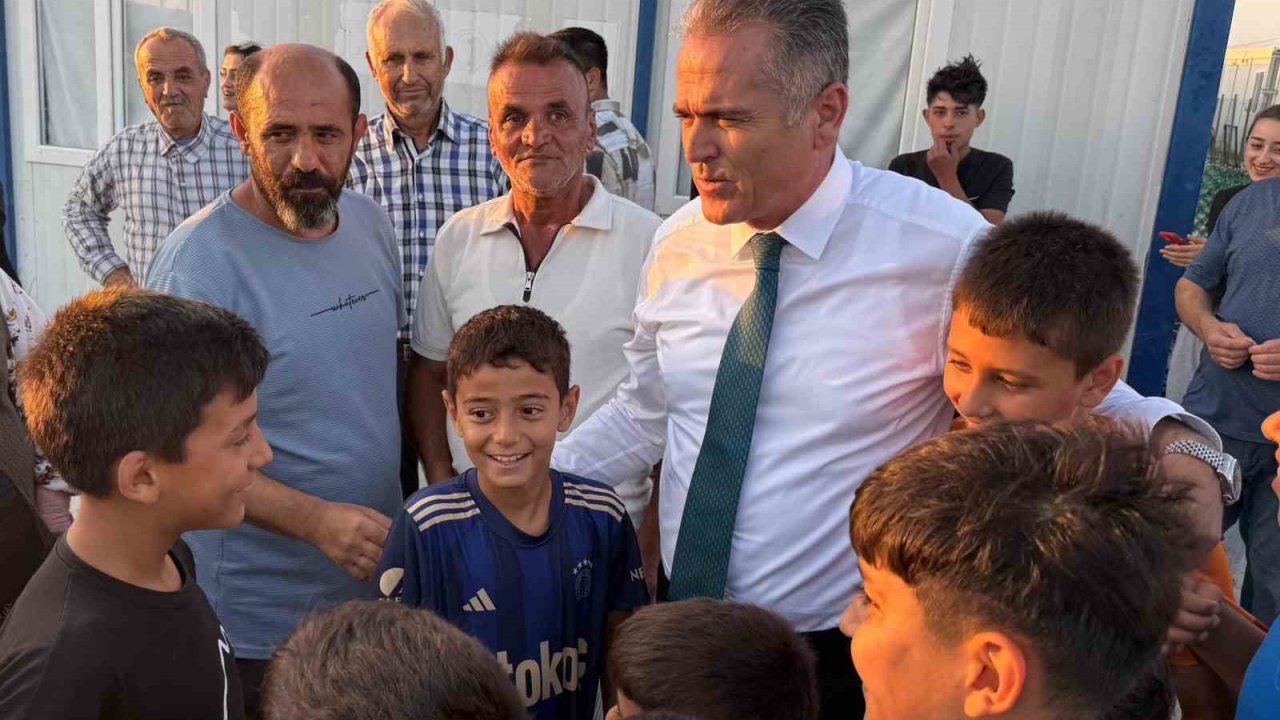 Antakya’da konteyner kentlerden tahliye süreciyle ilgili bilgilendirmeler devam ediyor