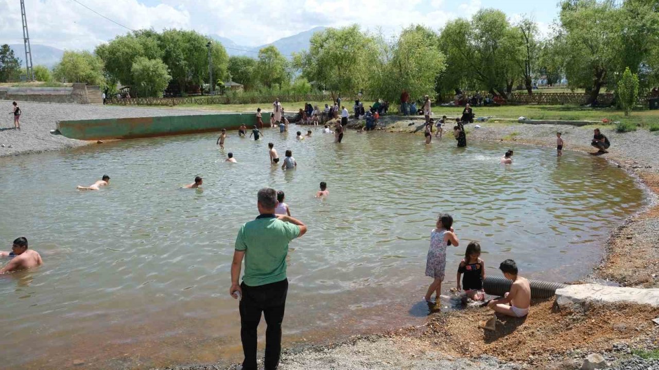 Ekşisu’da serinlik sezonu yoğun başladı