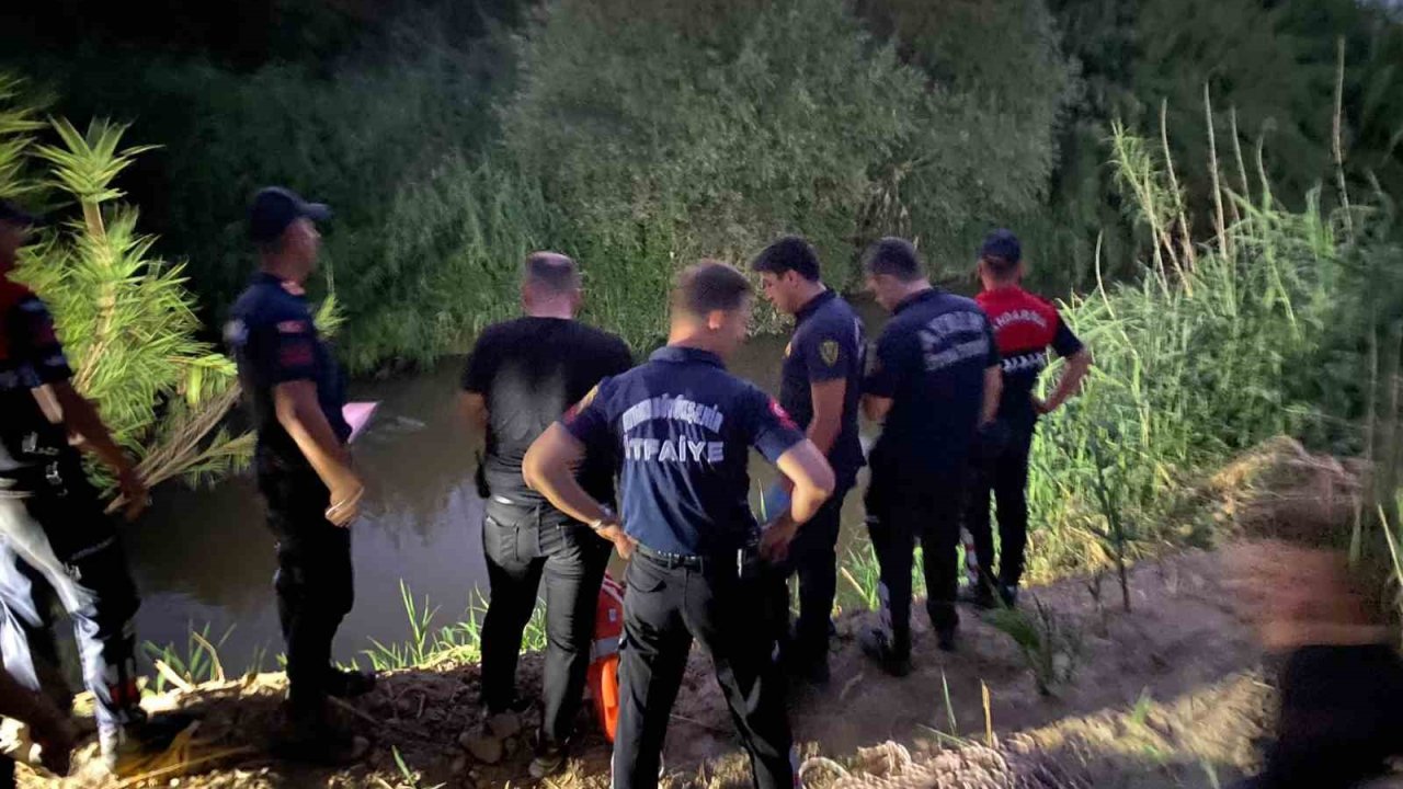 Menderes Nehri’ne atlayan şahıs kurtarıldı