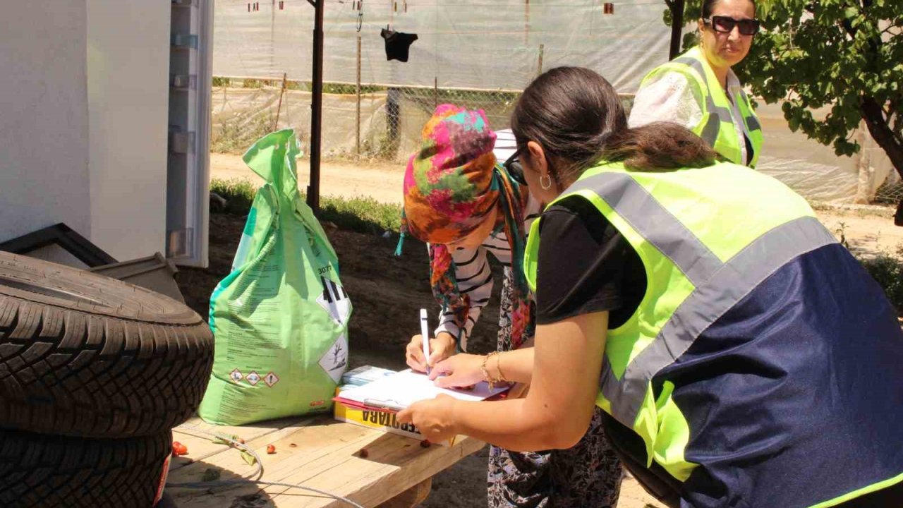 Büyükşehir’den Elmalı’da aşırı yağıştan etkilenen üreticilere destek