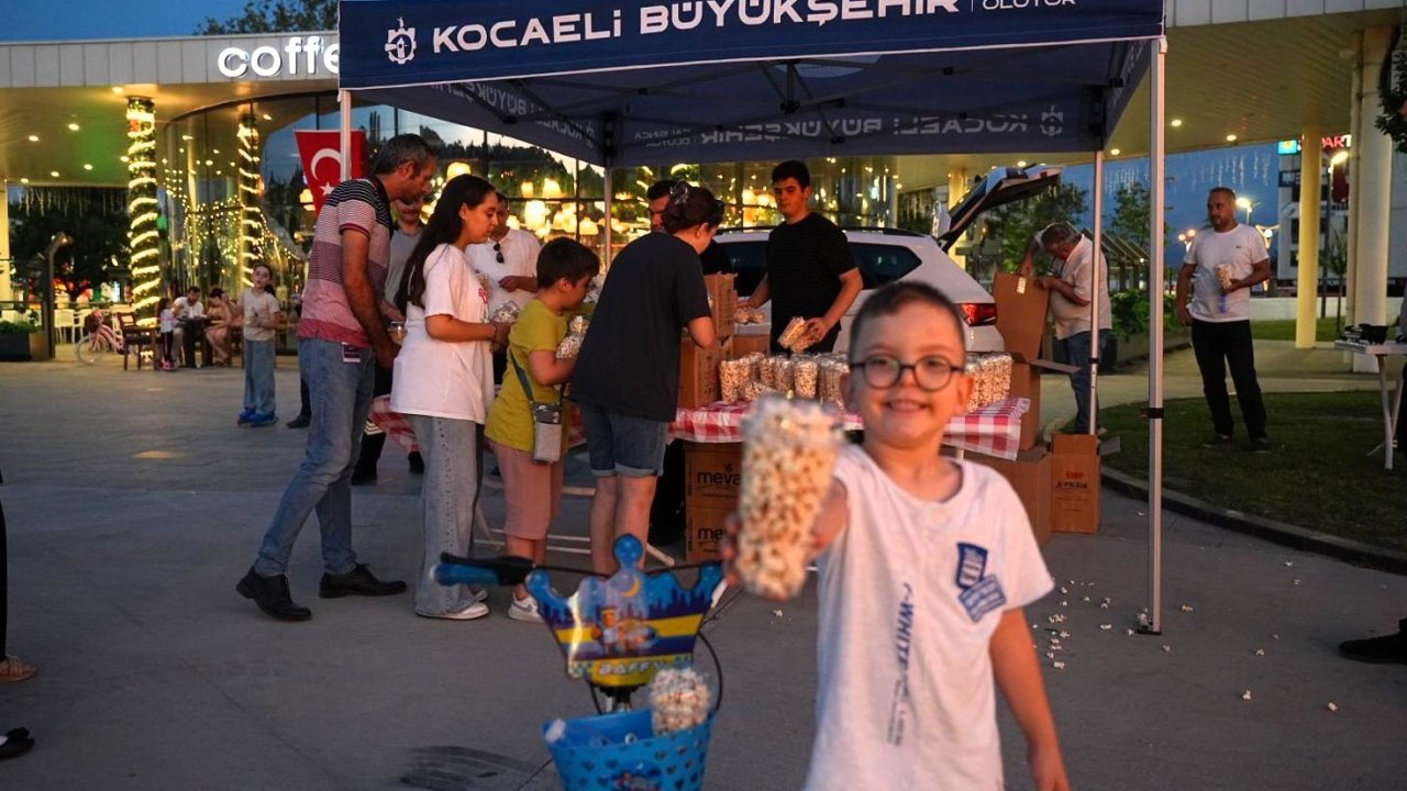 Kocaeli’de yaz akşamları müzik ve sinema rüzgarıyla renklendi