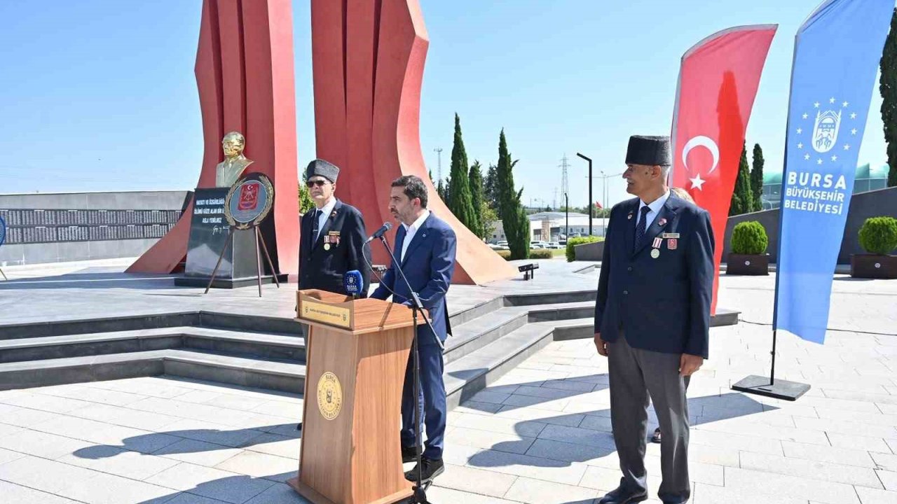 Kıbrıs harekatının yıldönümünde Bursa’da şehitler ve gaziler anıldı