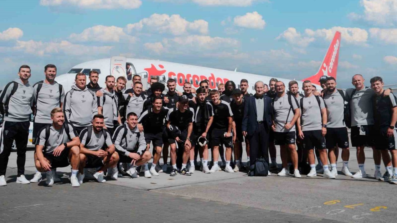 Lukas Podolski’nin takımı Gornik Zabrze, Fenerbahçe deplasmanına Corendon Airlines ile uçtu