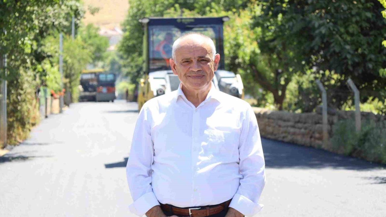 Yahyalı İsmet Mahallesi’nde sıcak asfalt serimi başladı