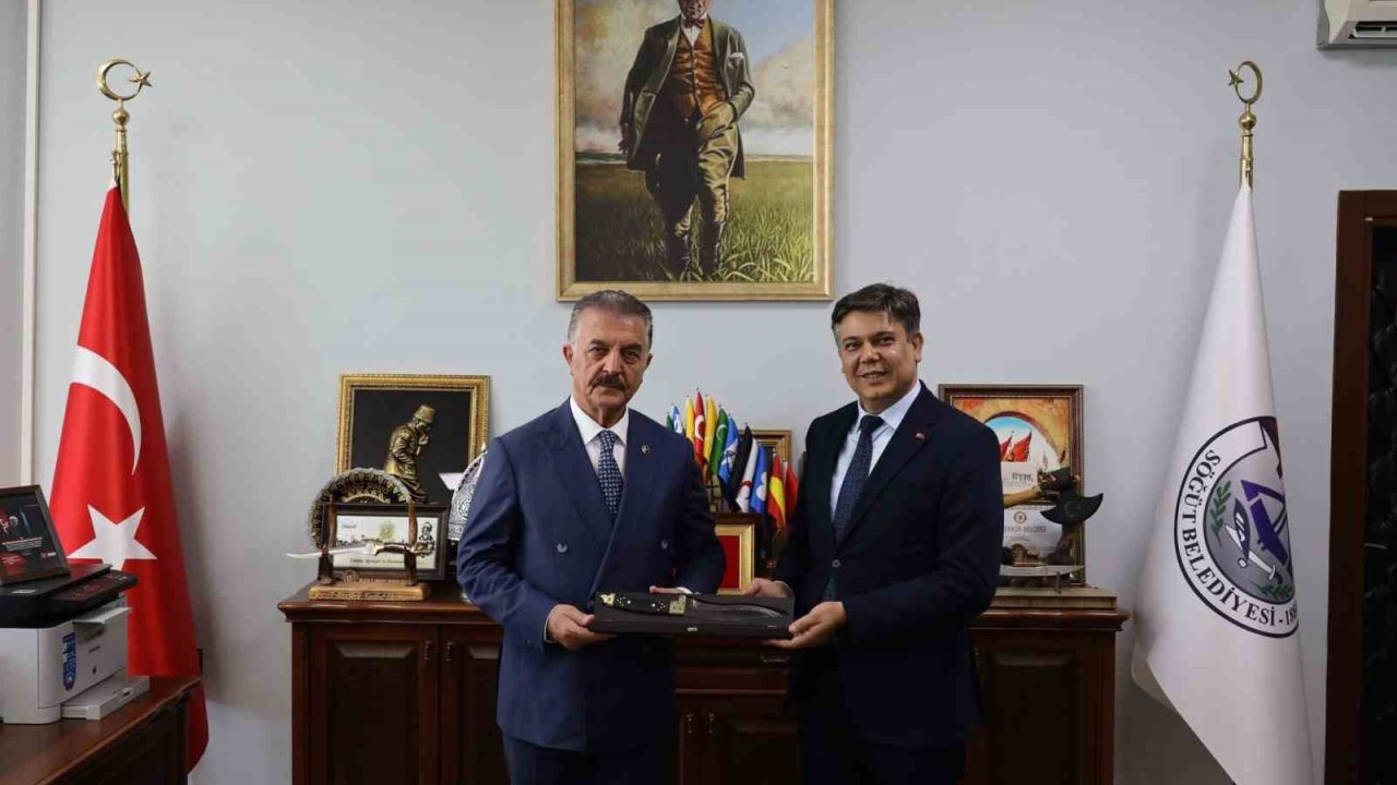 MHP Genel Sekreteri Büyükataman Söğüt’te temaslarda bulundu