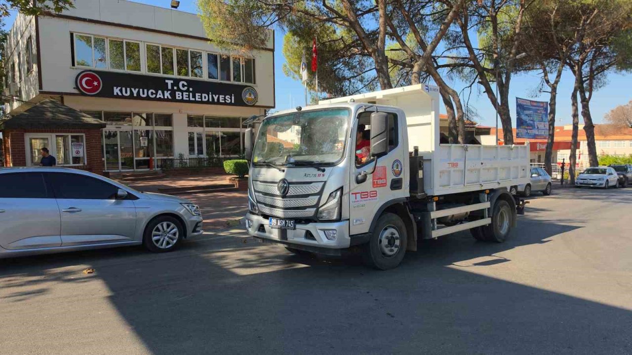 Kuyucak’ta üstyapı çalışmaları sürüyor