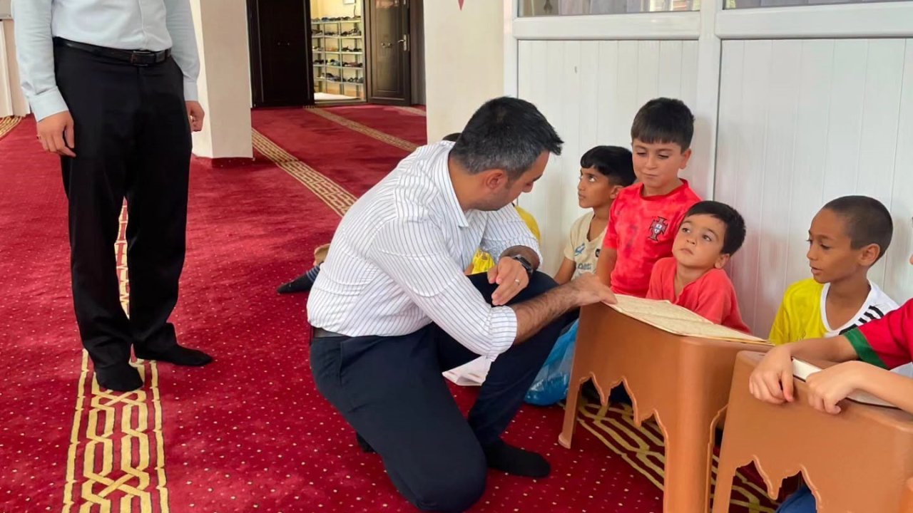 Dicle Kaymakamı Atış, Kur’an kursu öğrencileriyle bir araya geldi