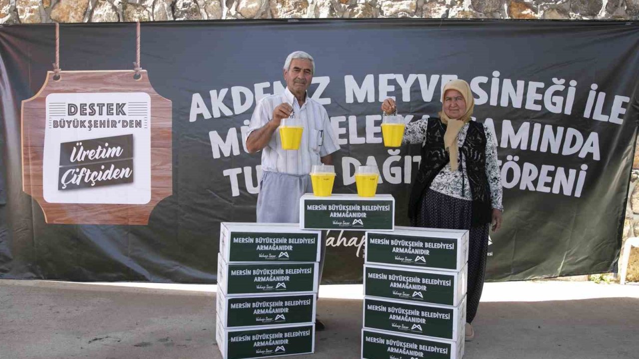 Mersin’de Akdeniz Meyve Sineğine karşı feromon tuzağı desteği