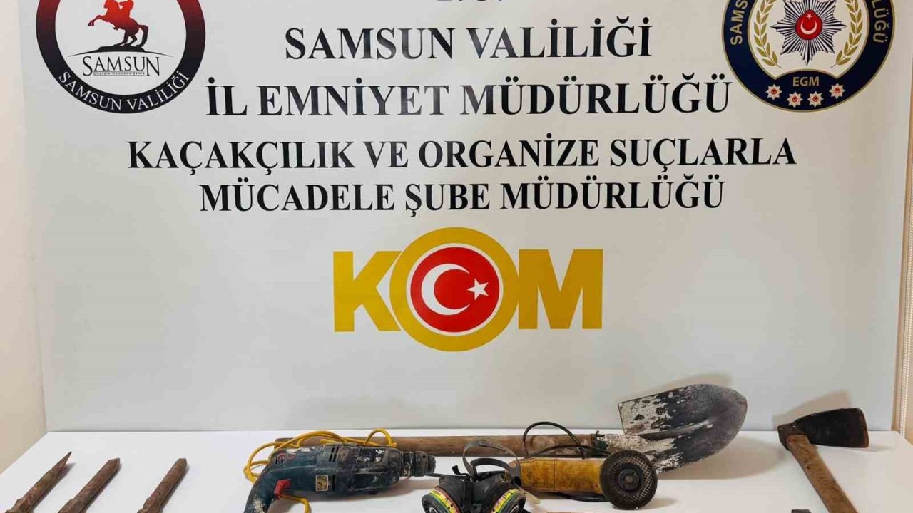 Halı altındaki gizli geçit kaçak kazıyı ortaya çıkardı