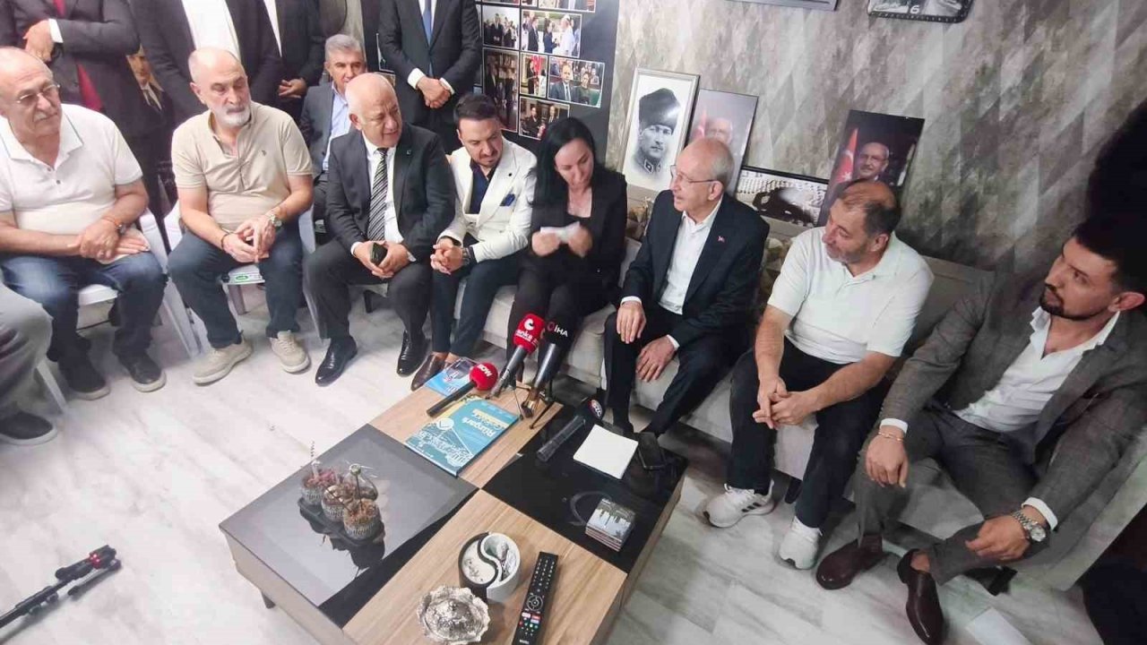 CHP Genel Başkanı Kılıçdaroğlu, Ankara’da esnafı ziyaret etti