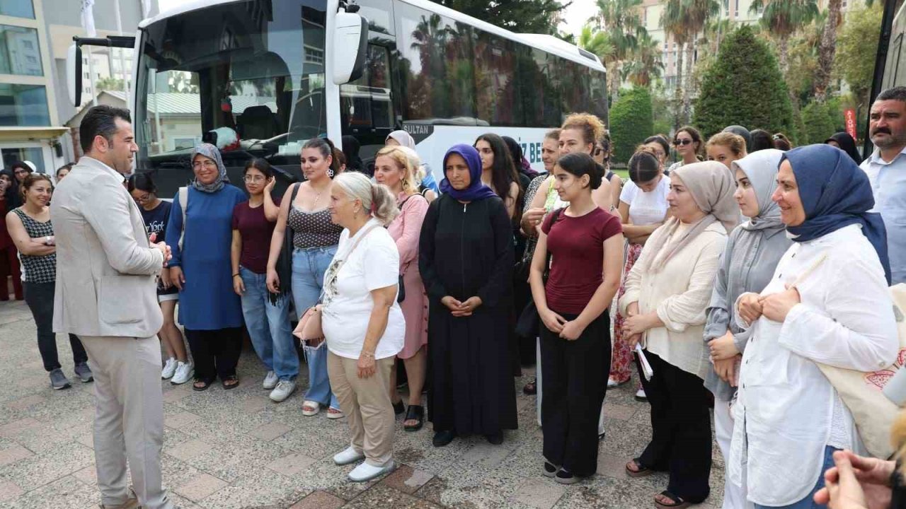 Akdenizli anne ve kızları Kapızlı Gençlik Kampında buluştu