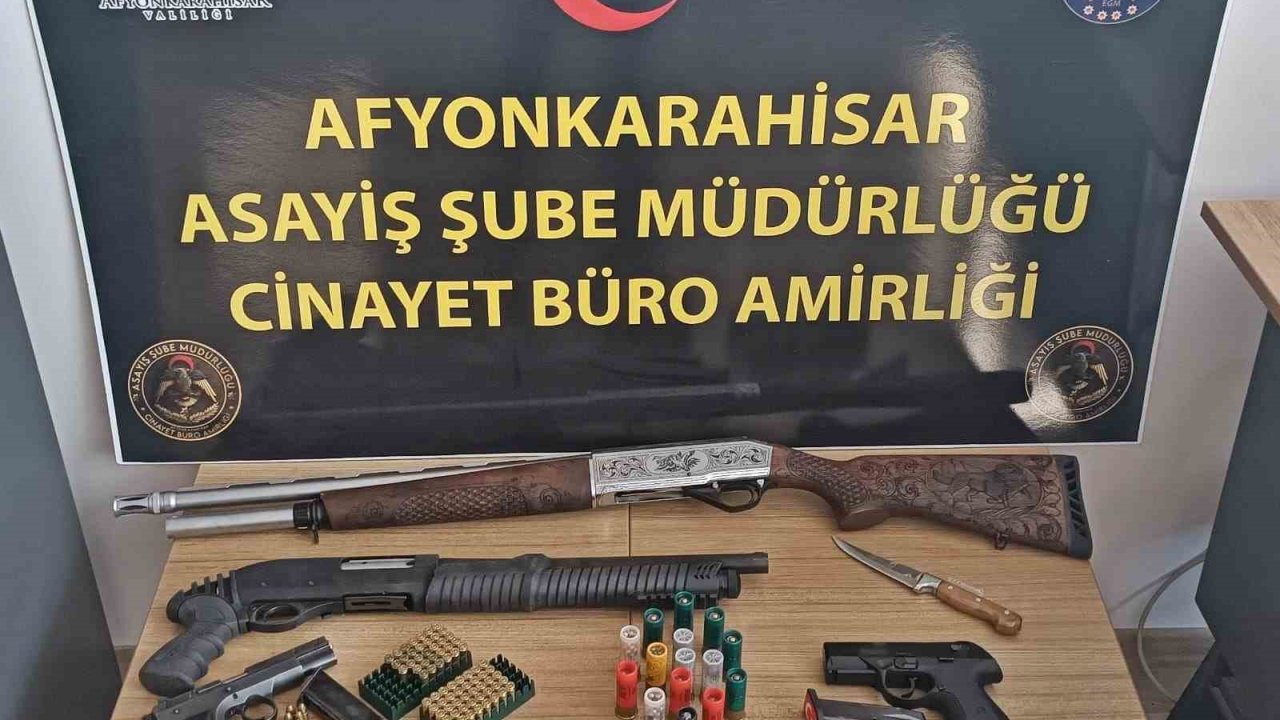 Polis telefon dolandırıcılarının 3 milyonluk oyununu bozdu