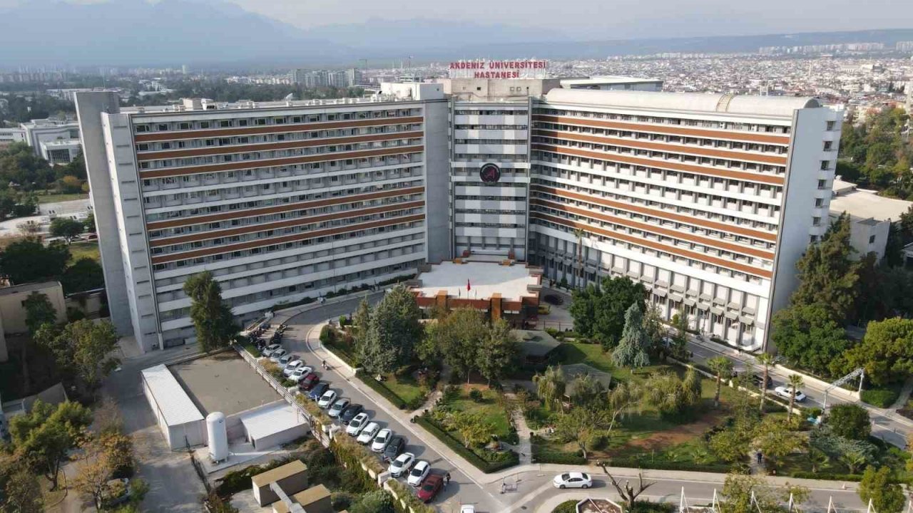 Akdeniz Üniversitesi’nde rahim nakli yapılan hastada organ reddi gelişti