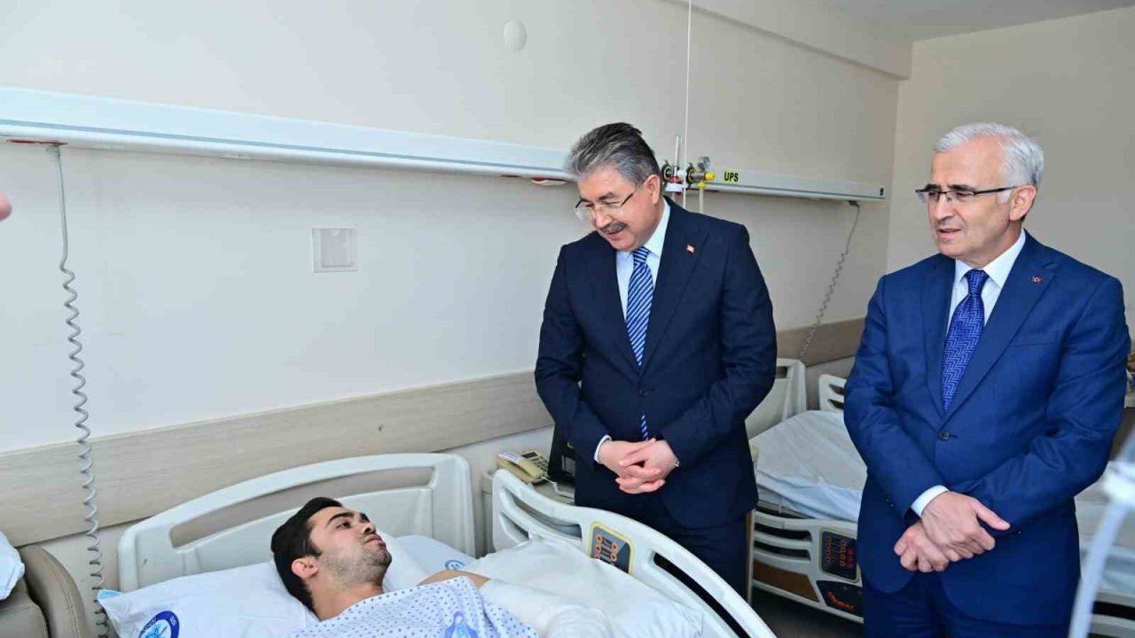 Vali Erdinç Yılmaz’dan yaralı itfaiyecilere ziyaret