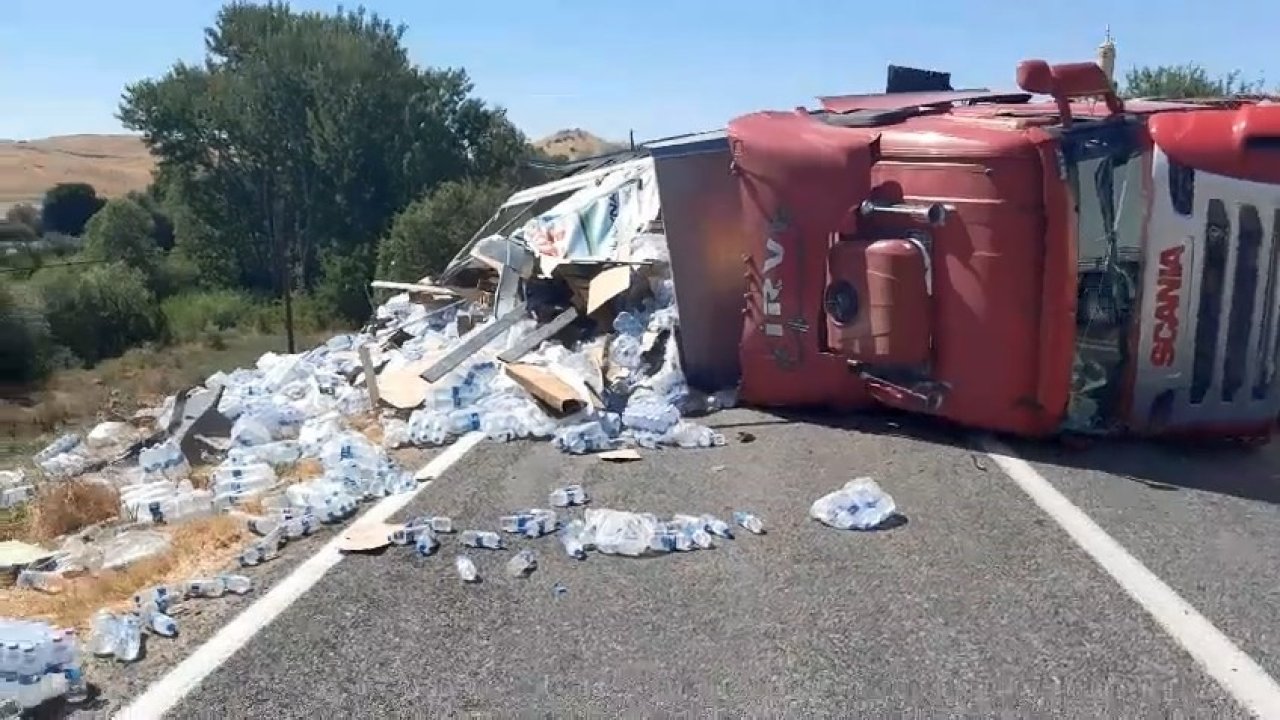Elazığ’da su yüklü tır yan yattı: 1 yaralı