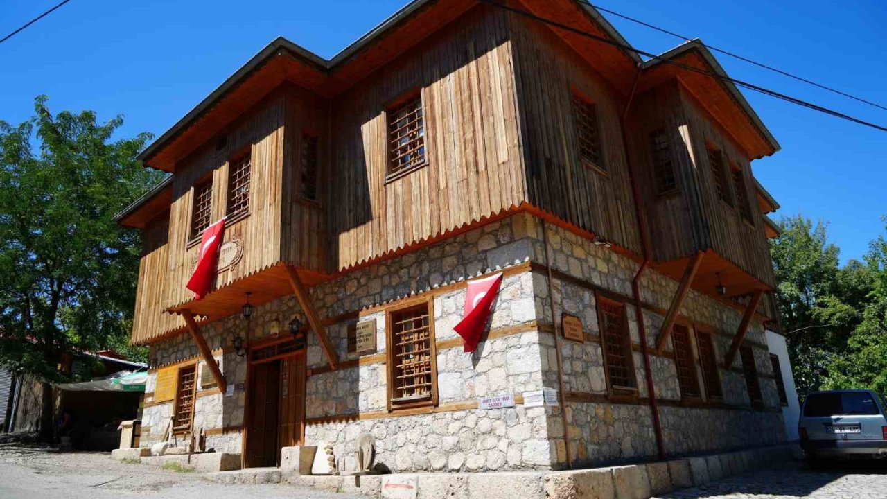 "Orda Bir Köy Var Uzakta" şiirinin ilham kaynağı Apçağa ziyaretçilerini ağırlıyor