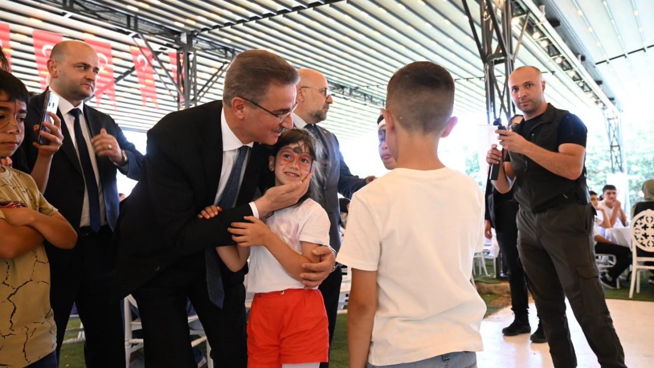 Vali Aydın Baruş, vakıf bursiyeri öğrencilerle piknik şöleninde buluştu