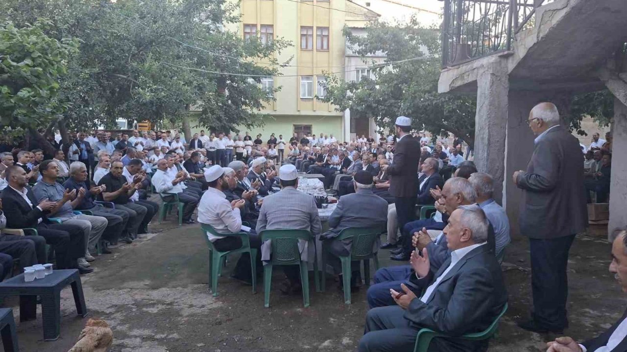 Güroymak’ta iki aile arasındaki husumet barışla sonuçlandı