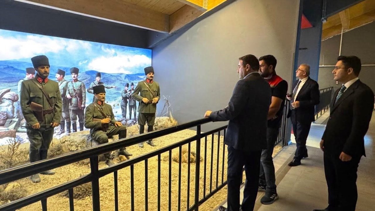 Kütahya Valisi Işın, Dumlupınar Şehitliği ve Diorama Müzesi’nde incelemelerde bulundu