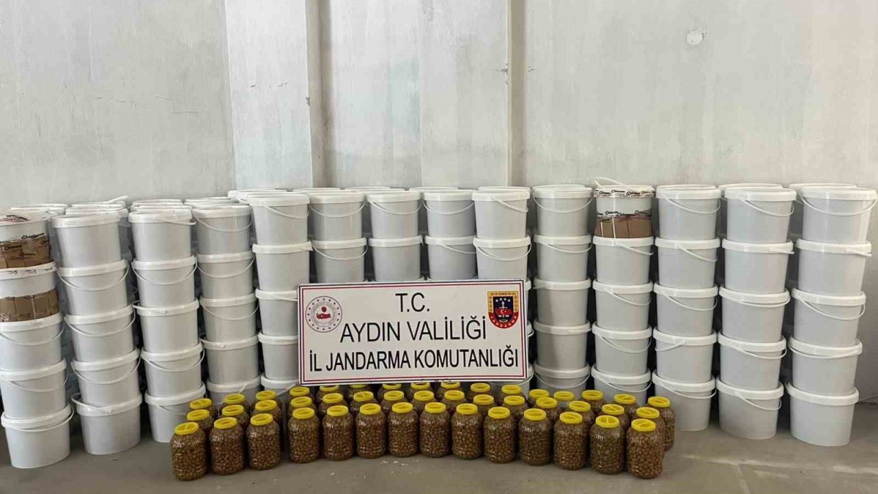 Köşk’te 3 milyon liralık sahte gıda operasyonu: "4 ton salça ve 300 kilo zeytin ele geçirildi"